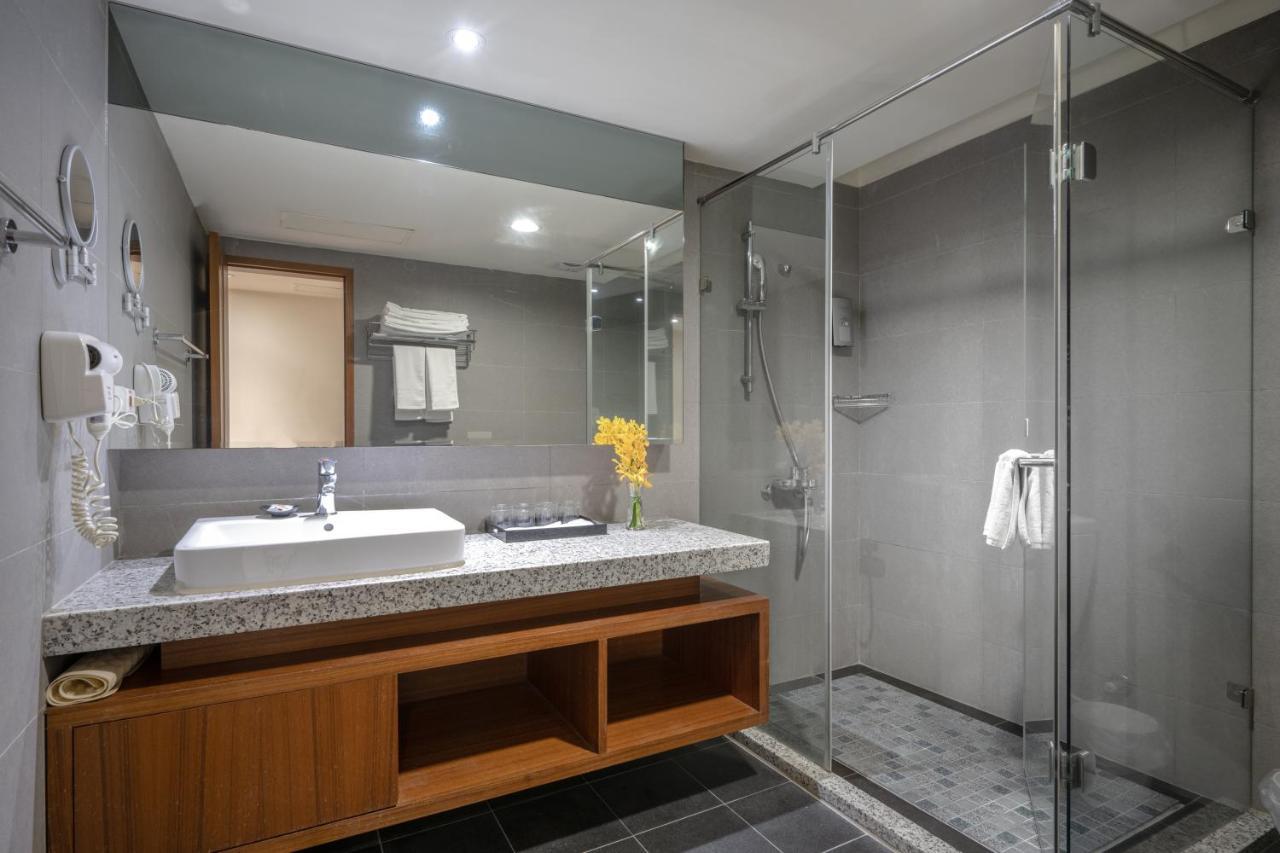 ז'וביי Hotel Bonza מראה חיצוני תמונה