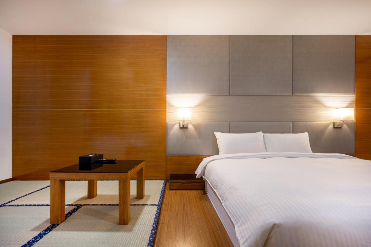 ז'וביי Hotel Bonza מראה חיצוני תמונה