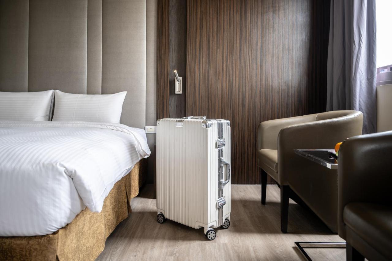 ז'וביי Hotel Bonza מראה חיצוני תמונה