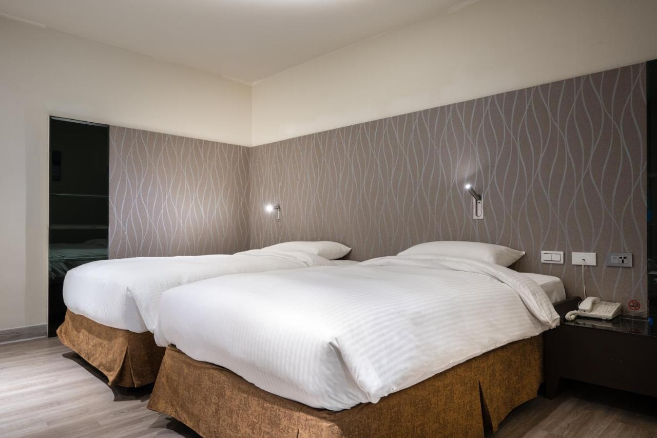 ז'וביי Hotel Bonza מראה חיצוני תמונה