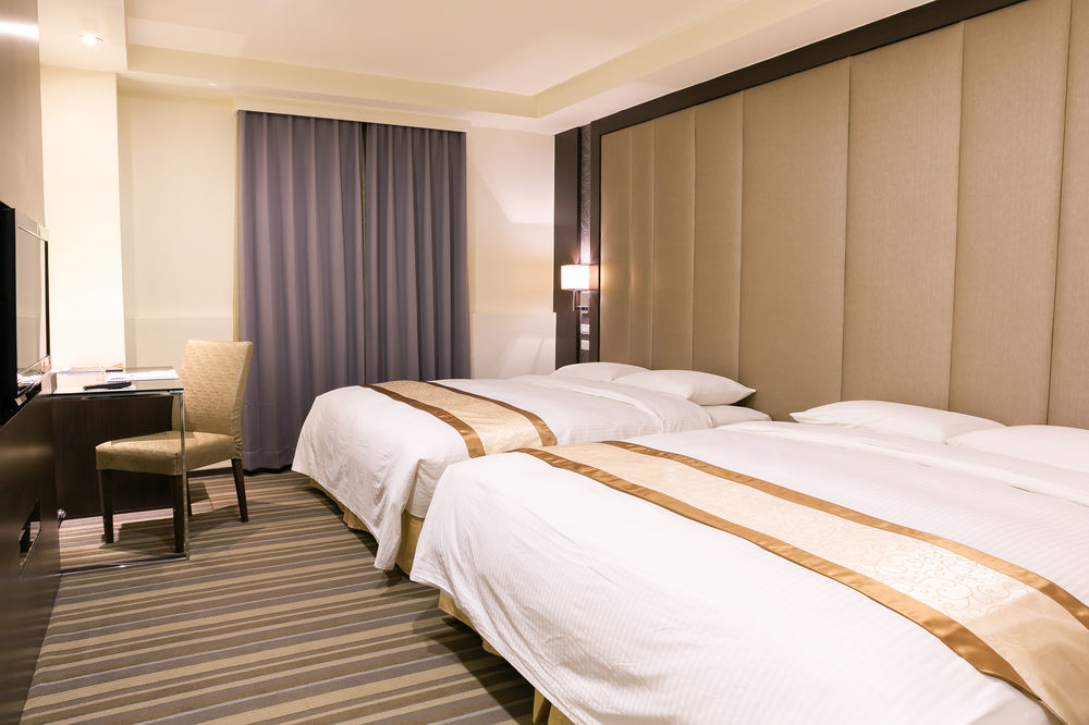 ז'וביי Hotel Bonza מראה חיצוני תמונה